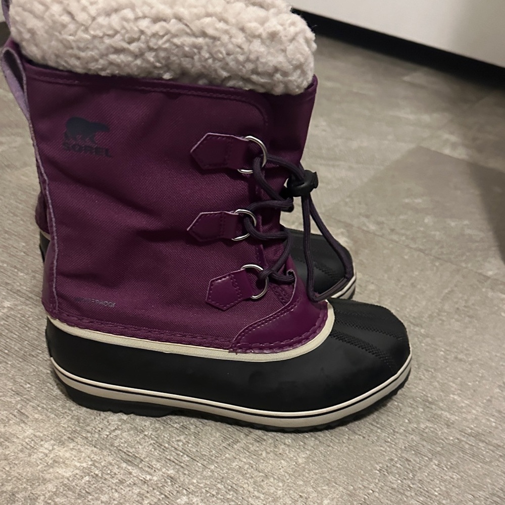 Sorel boot yoot Pac Nylon winter boots color "Wild Iris/Dark Plum" 6